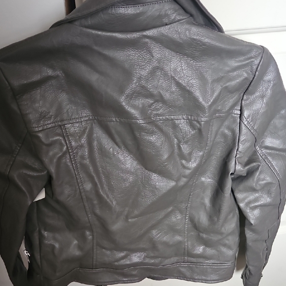 Forever 21 Gray Leather Motorcycle Jacket with Asymmetrical Zipper - Picture 3 of 6